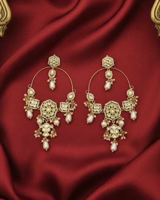 Sunehri Chaandbali - White