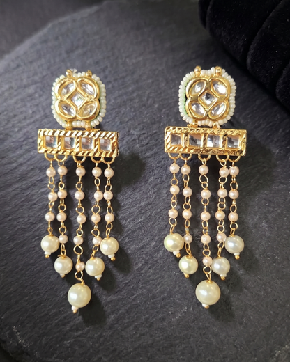 Ziya Pearl Dangler