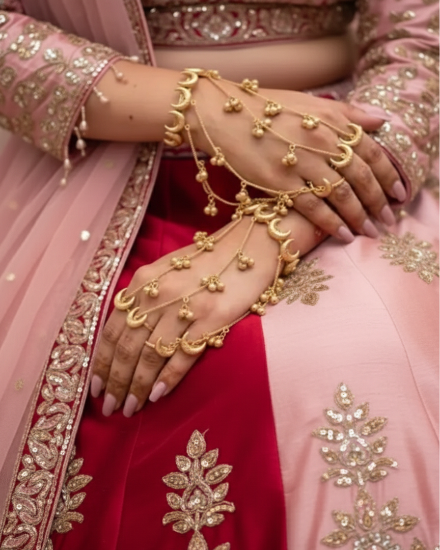 Palak Tiwari Inspired Chandrika Jaal Hathphool (1 pair 2 pieces)